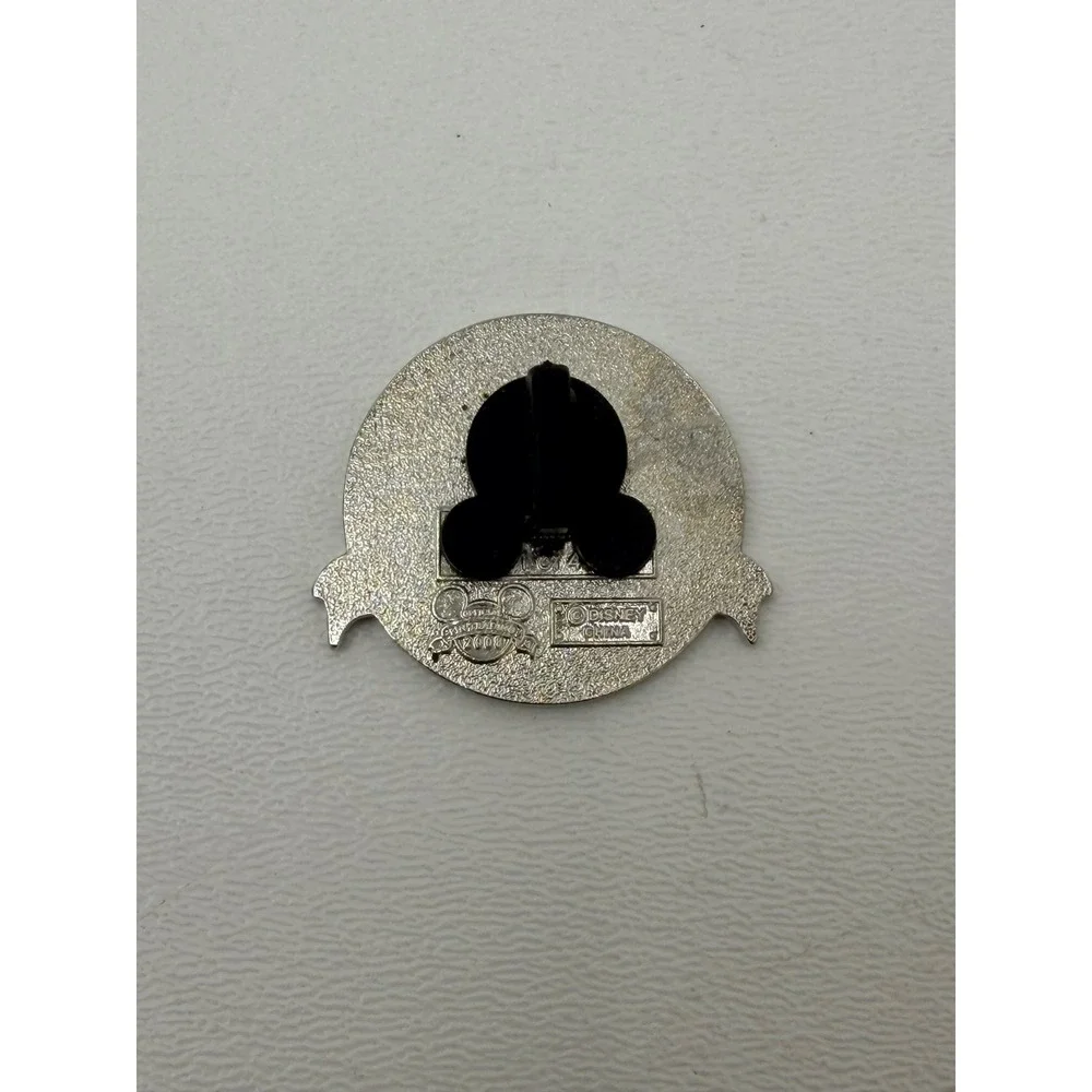 Disney Pin Trading Around The World Mickey Mouse Hidden Mickey 2008 Pin 1 of 4